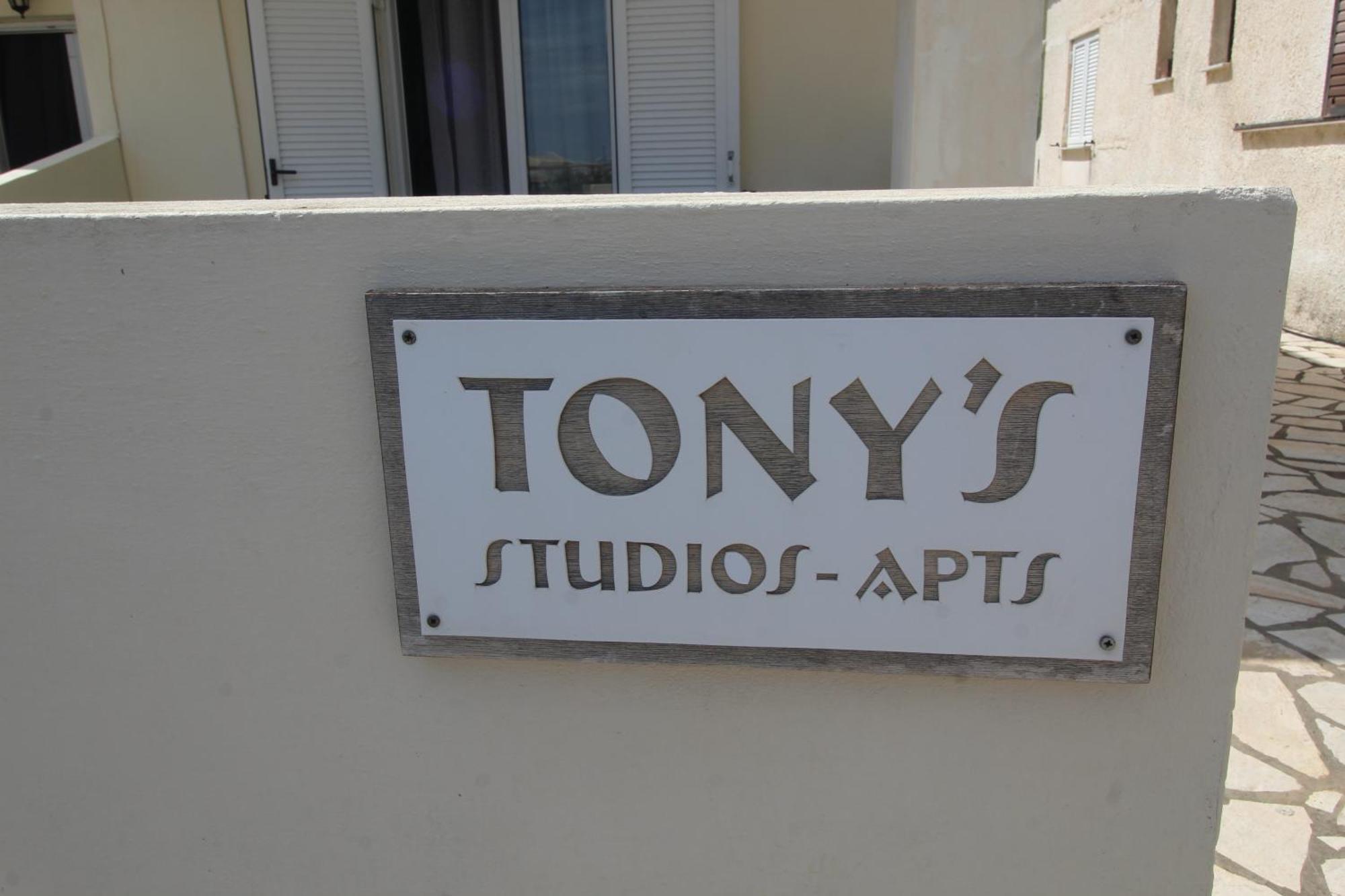 Tony'S Apartments Agios Georgios  Exteriér fotografie