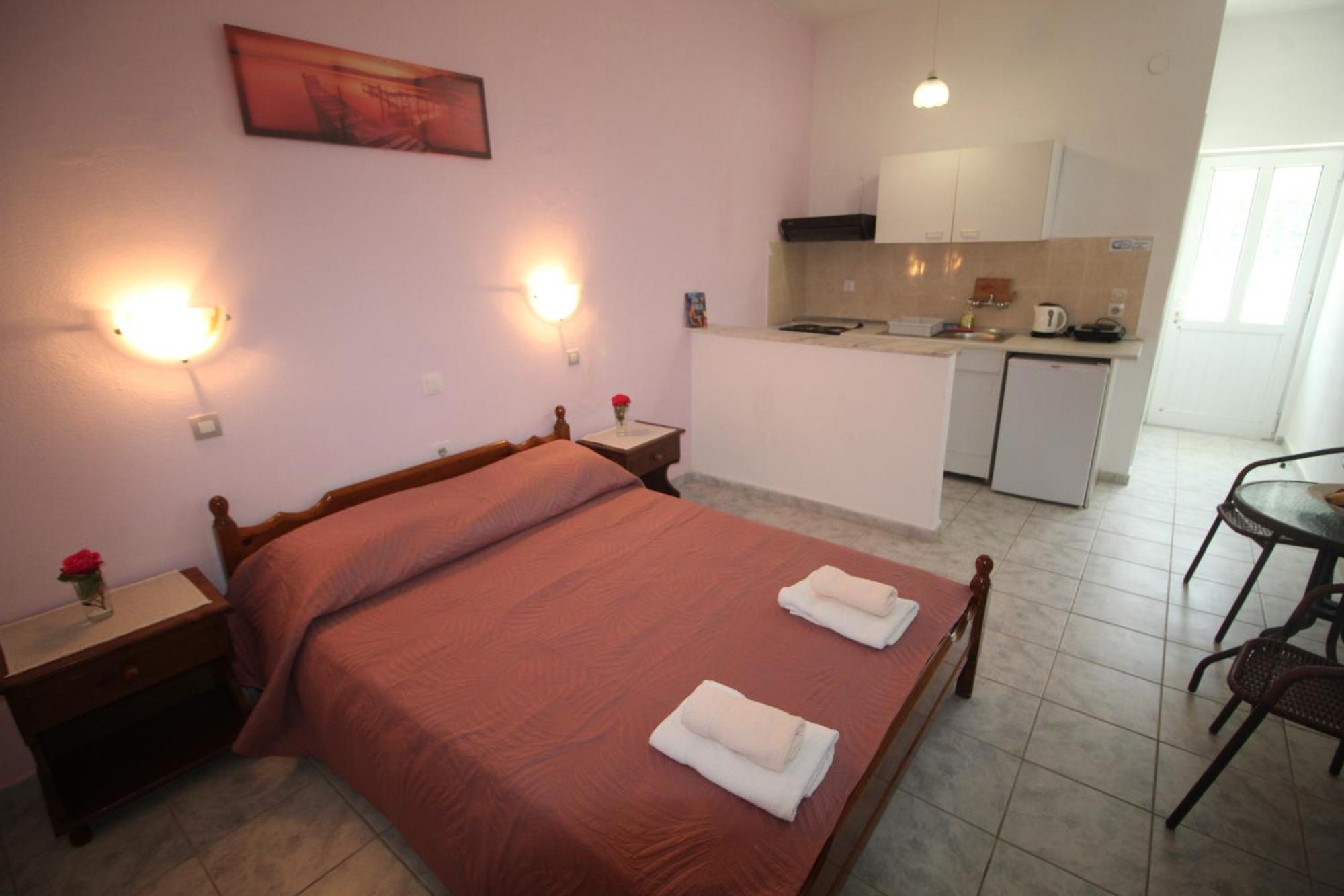 Tony'S Apartments Agios Georgios  Exteriér fotografie