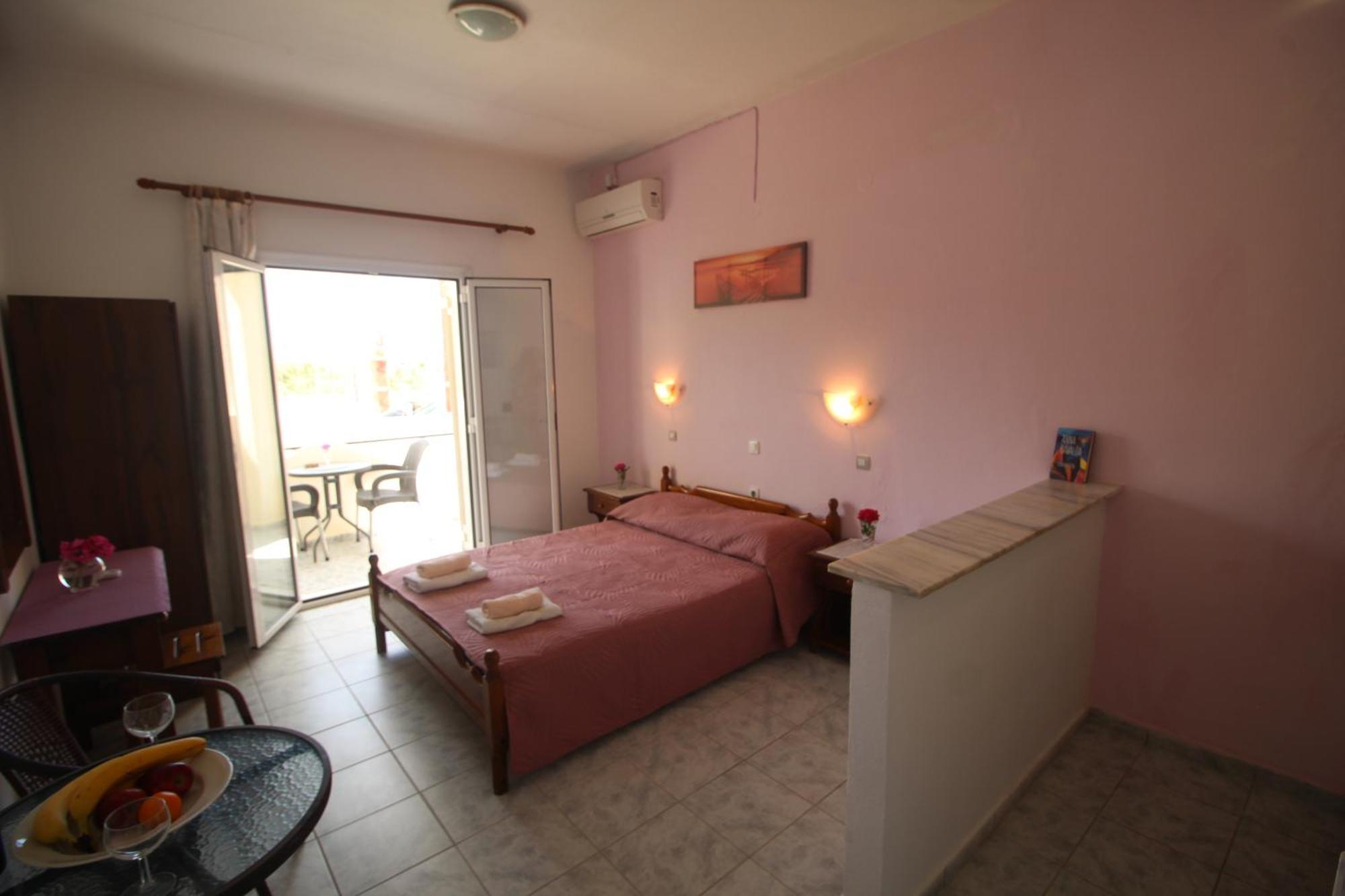 Tony'S Apartments Agios Georgios  Exteriér fotografie