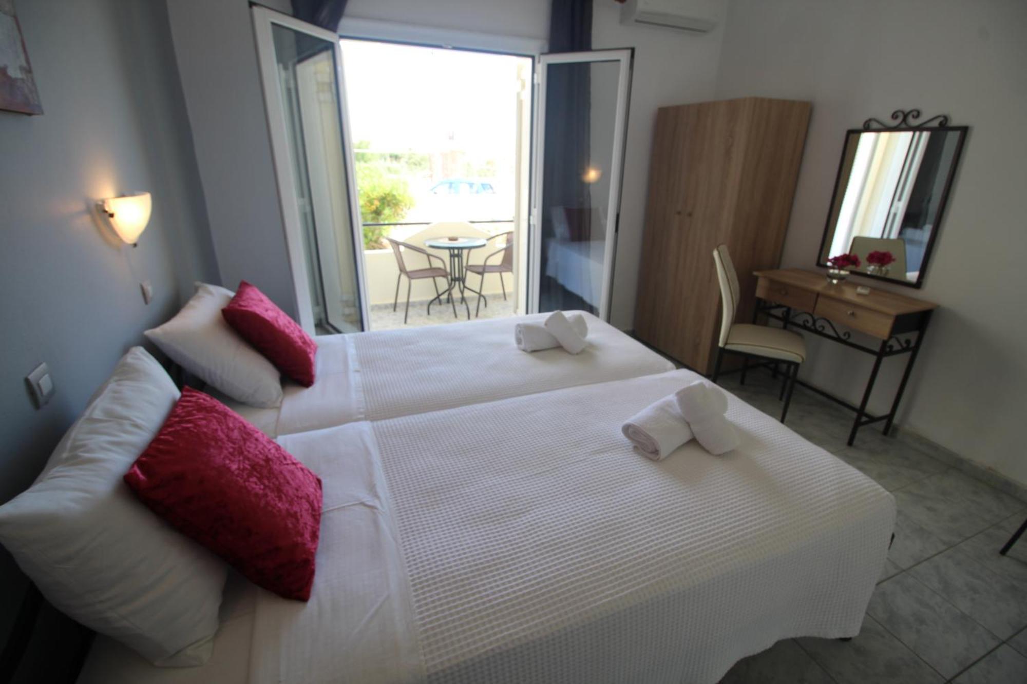 Tony'S Apartments Agios Georgios  Exteriér fotografie